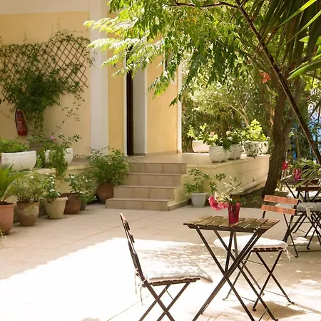 Aparthotel Hara 4*
