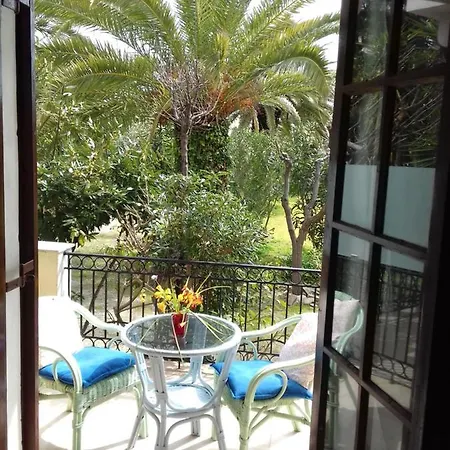 Hotel apartamentowy Hara Laganas