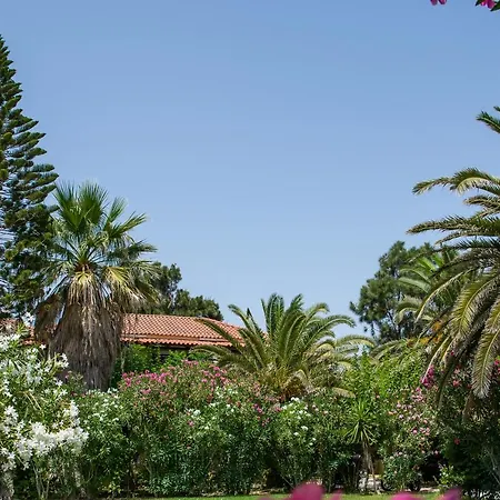 מלון דירות Hara 4*