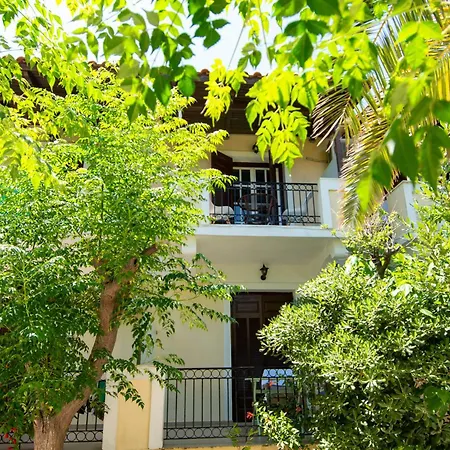 Hara Aparthotel